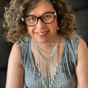 Je contacte une femme mature de Dax (40).