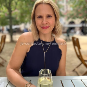 Je contacte une femme séparée de Clermont-Ferrand (63).