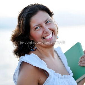 Je contacte une femme divorcée de Saint-Nazaire (44).